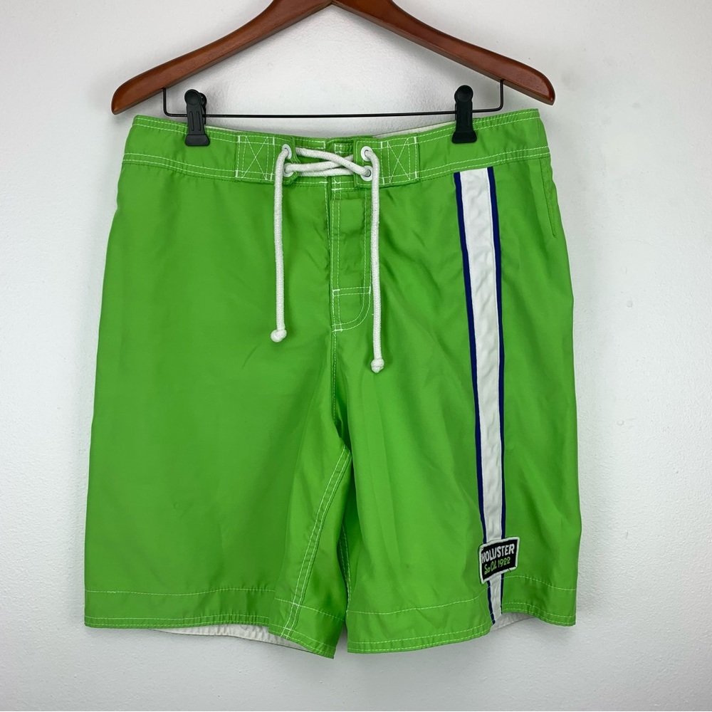 Hollister Board Shorts Size Large Green Drawstring Polyester Unlined Logo Patch
